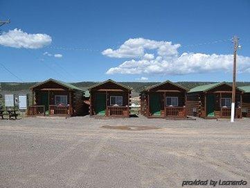 Bryce Gateway Inn Cabins Panguitch Exterior photo